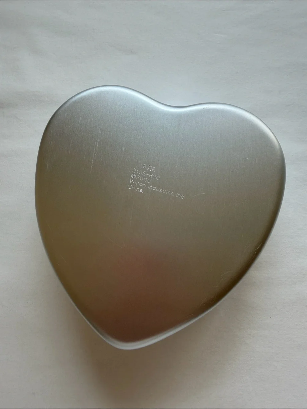 NWT Wilton 6in. x 2in. Heart Shaped Cake Pan Pure Aluminum